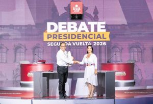 Roberto Sánchez tampoco pudo deslindar de Antauro Humala en el debate