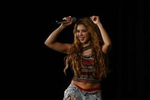 ¿Llegó el amor? Shakira es captada con actor mexicano y explotan los rumores de romance