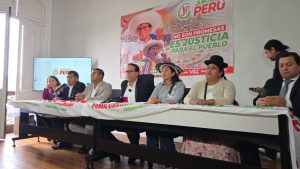 Juntos por el Perú pide la renuncia del ministro de Justicia si no liberan a Pedro Castillo