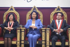 Presidenta Keiko Fujimori garantizó que su Gobierno respetará la separación de poderes